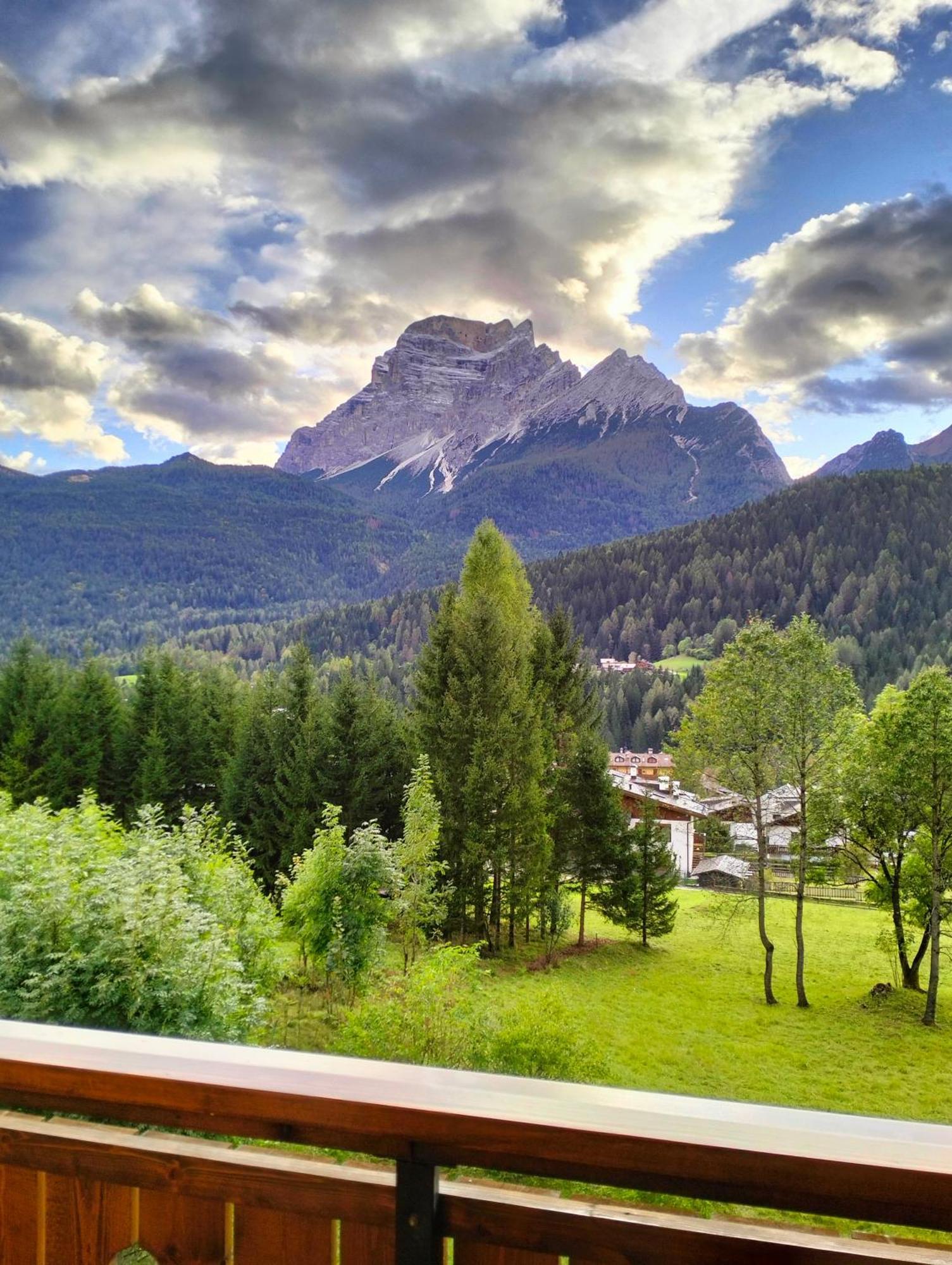 산비토디카도레 Deliziosa Mansarda Con Vista Dolomiti 아파트 외부 사진